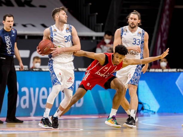 曾保持过跨 曾保持过跨